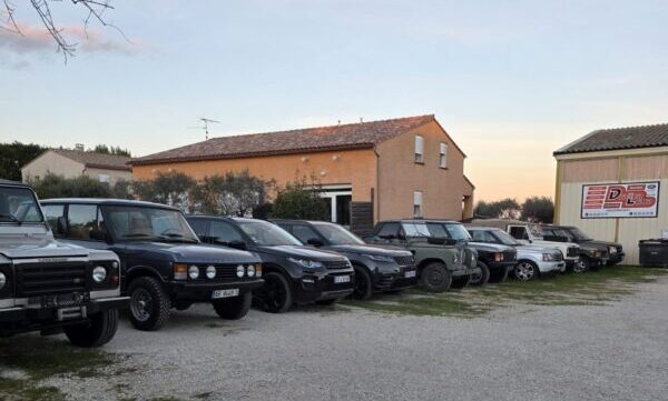 20260223_181200 Véhicules en dépot vente chez Didier Land, garage Land Rover dans le Gard